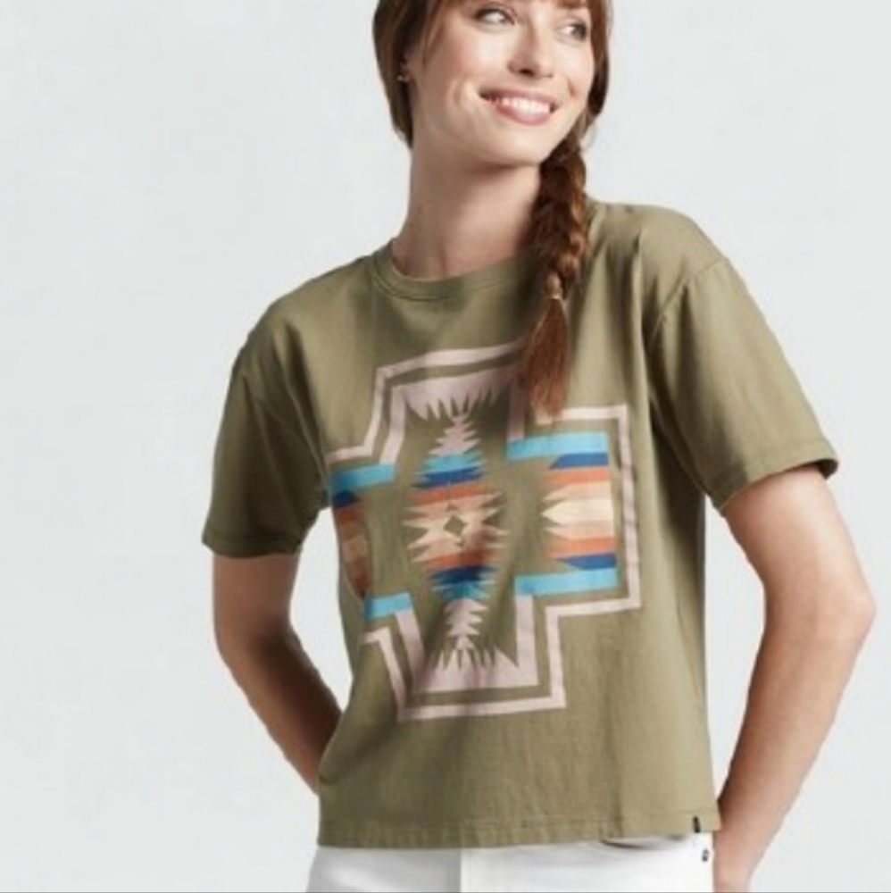Women's Pendleton cropped dusty green t shirt